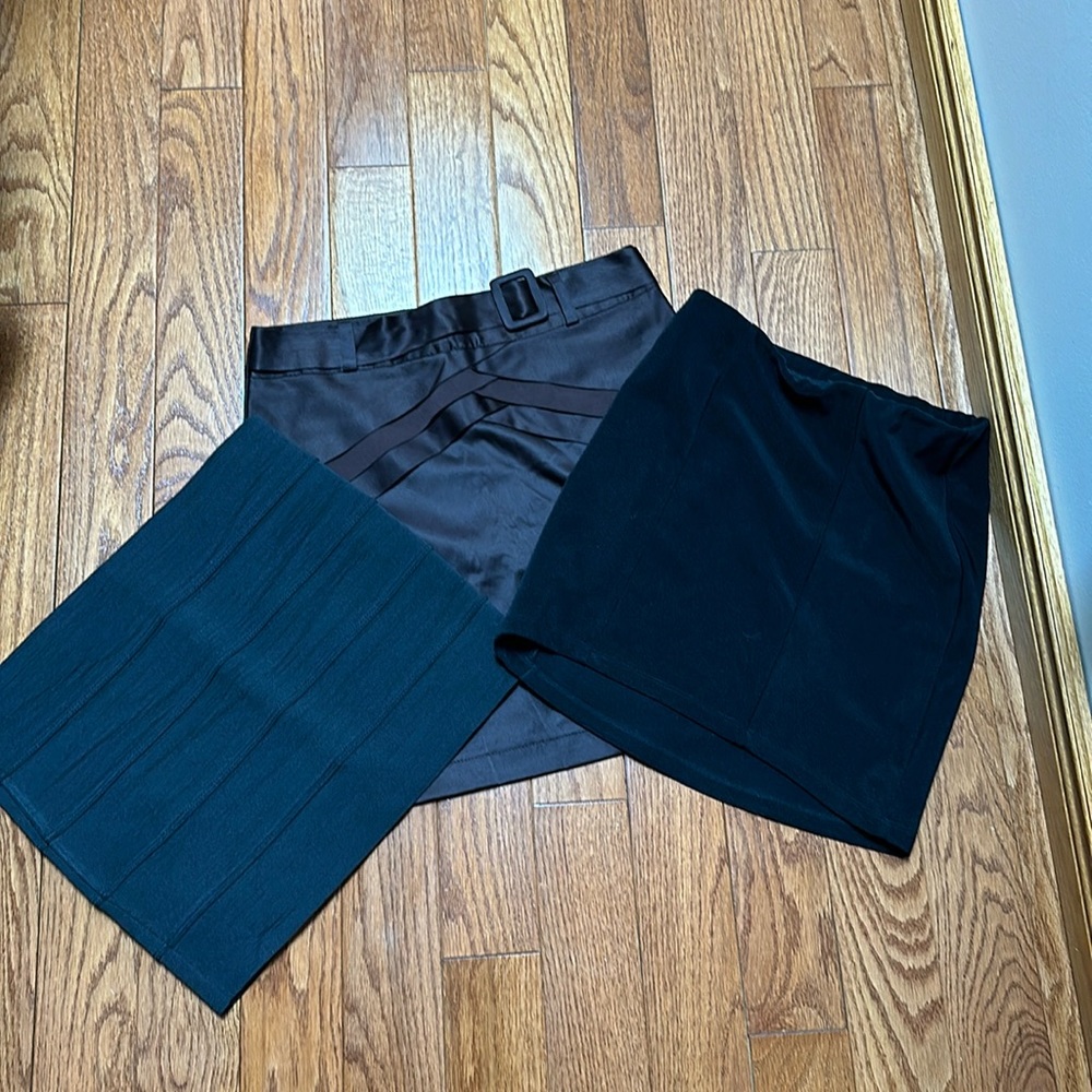 3 Skirts for 25 $